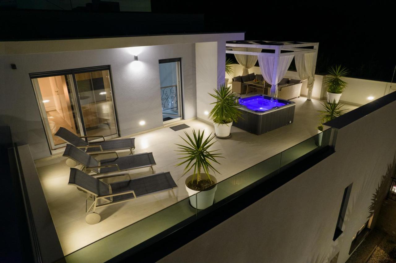 Vila Luxury Sun Stone Heated Pool & Whirlpool Trogir