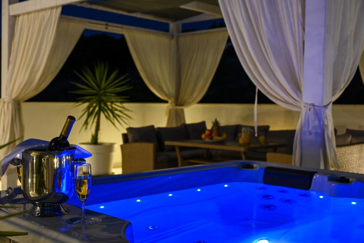 Luxury Sun Stone Heated Pool & Whirlpool Vila Trogir